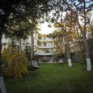 Курортный комплекс Beaumonde Garden, Тбилиси